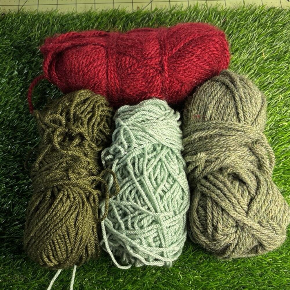 7oz misc yarn